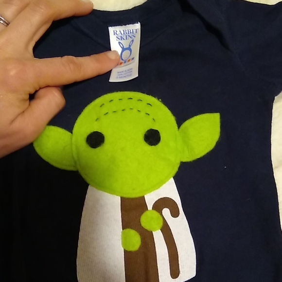 Mi Cielo Yoda Onesie - Picture 3 of 3